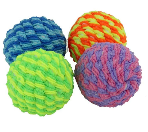 Мячик для кошек плетенный гремящий