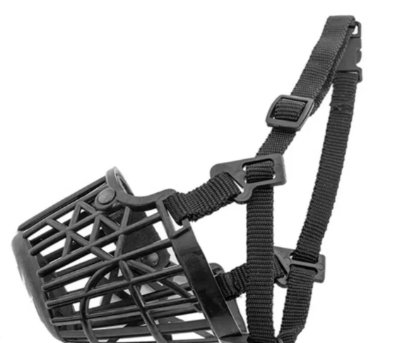 Намордник с нейлоновым ремешком пластиковый "Пират" L, 70*70*270мм, Gamma