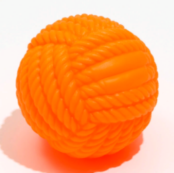 Игрушка для собак пищащая Клубок ниток 8см, ораньжевая 7471560