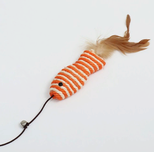 Дразнилка-удочка Рыбка из сизаля 40 см 7865595