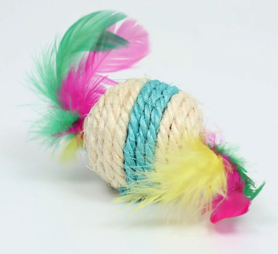 Мяч сизалевый с перьями Леденец 5см